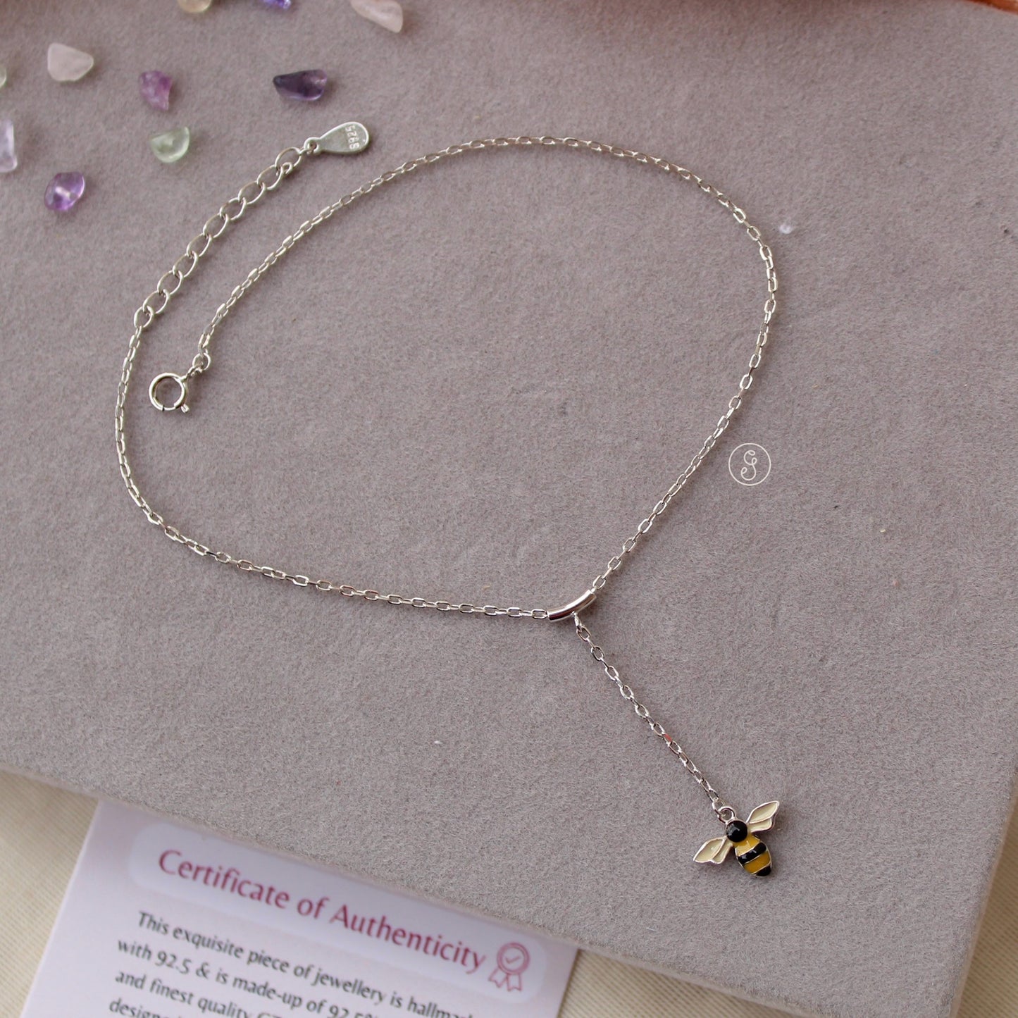 92.5 Pure Silver Sleek Anklet With A Cute Bee Charm