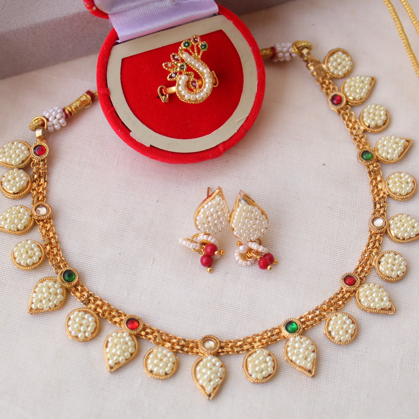 Handcrafted Heritage Pacchi Necklace Set