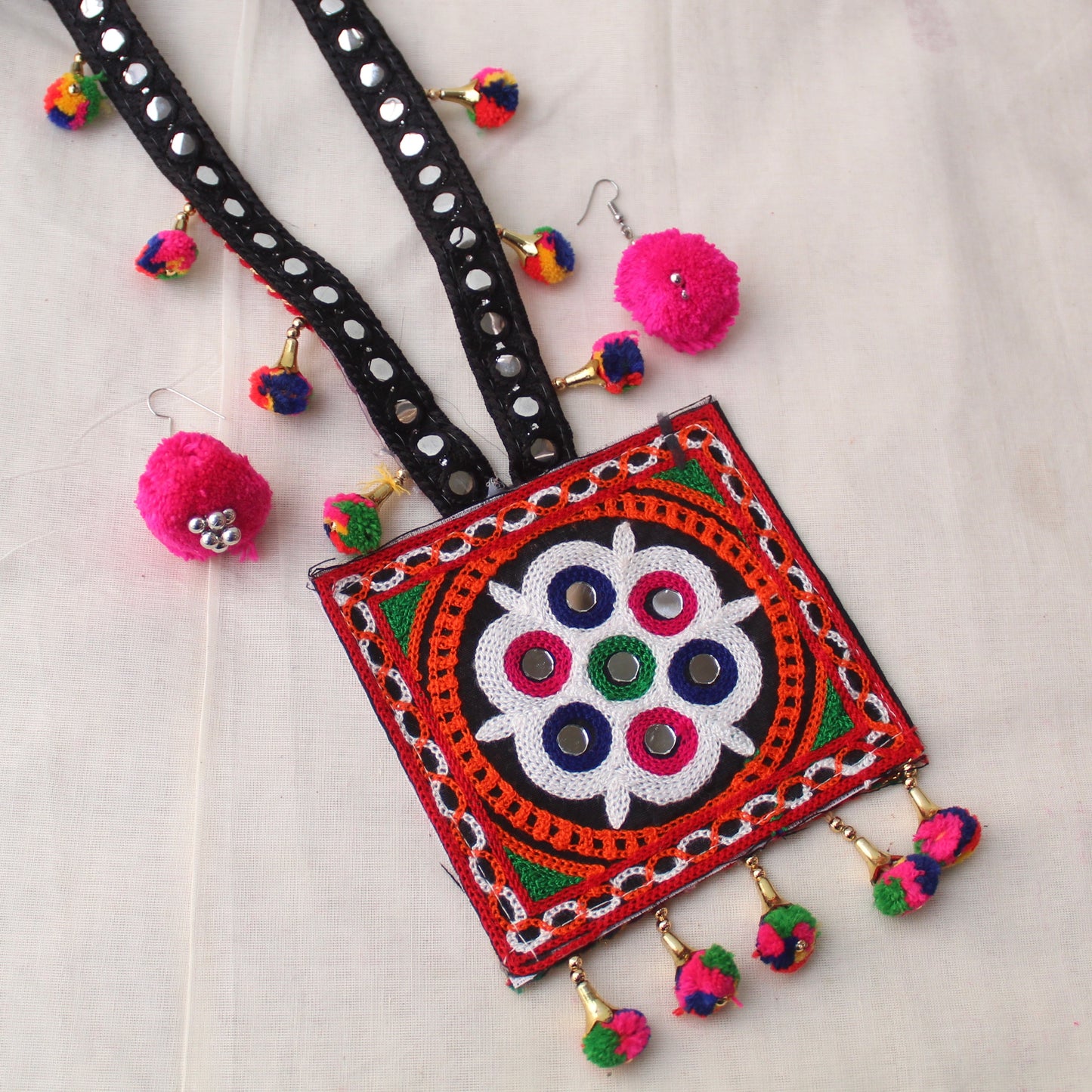 Traditional Gamthi Work Long Necklace Set