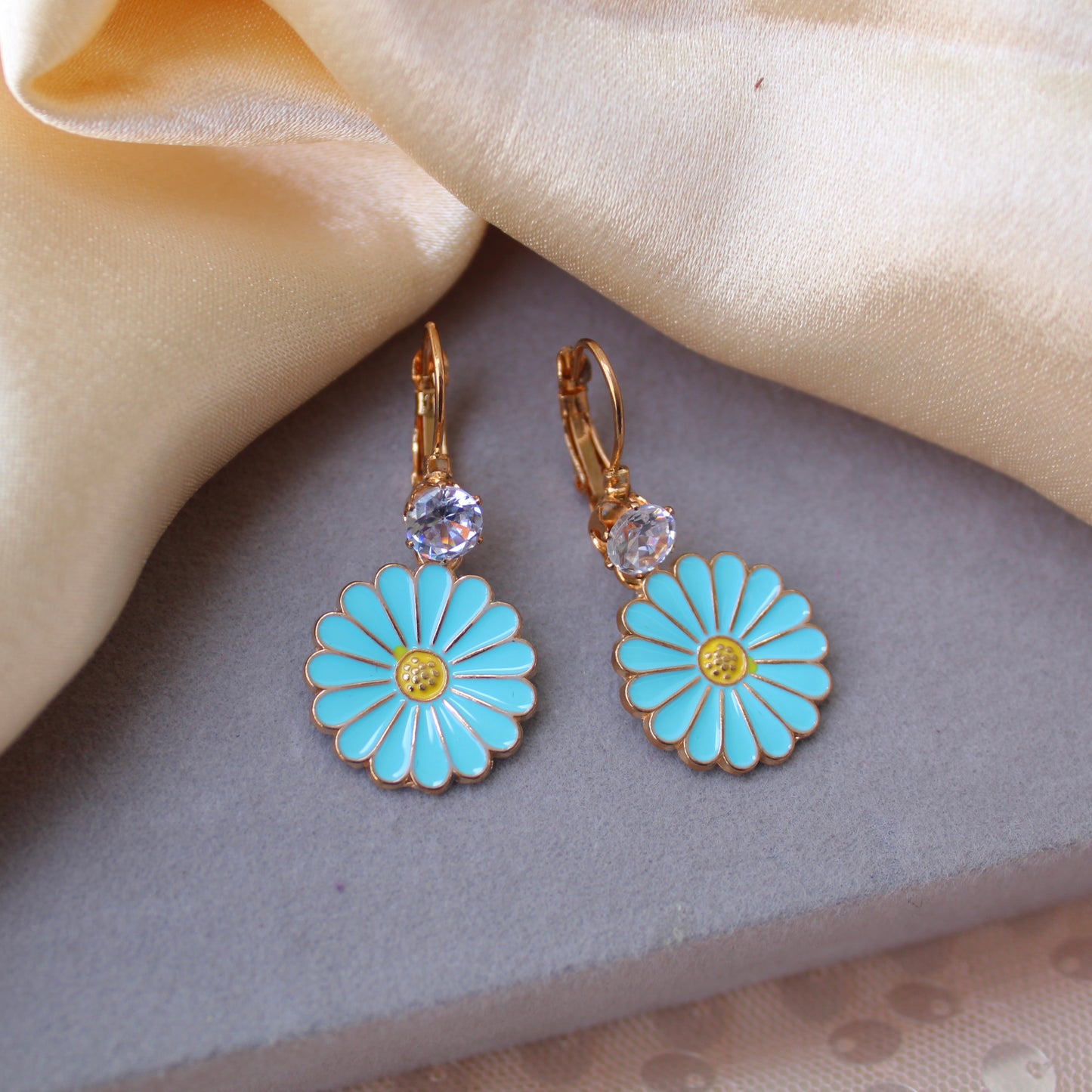 Blooming Sky Blue Daisy Flower Earrings