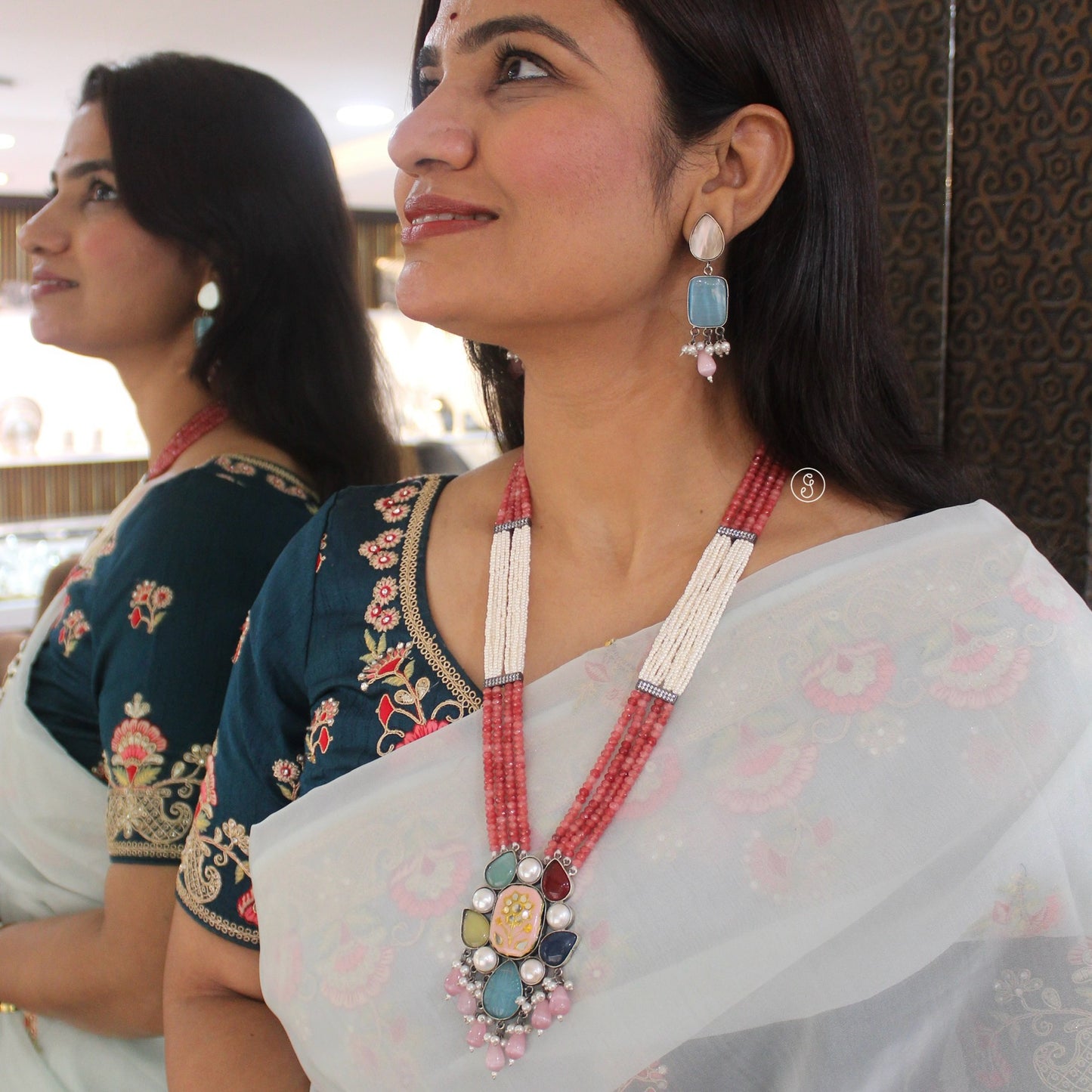 Classic Multi-Stones Embedded Necklace Set