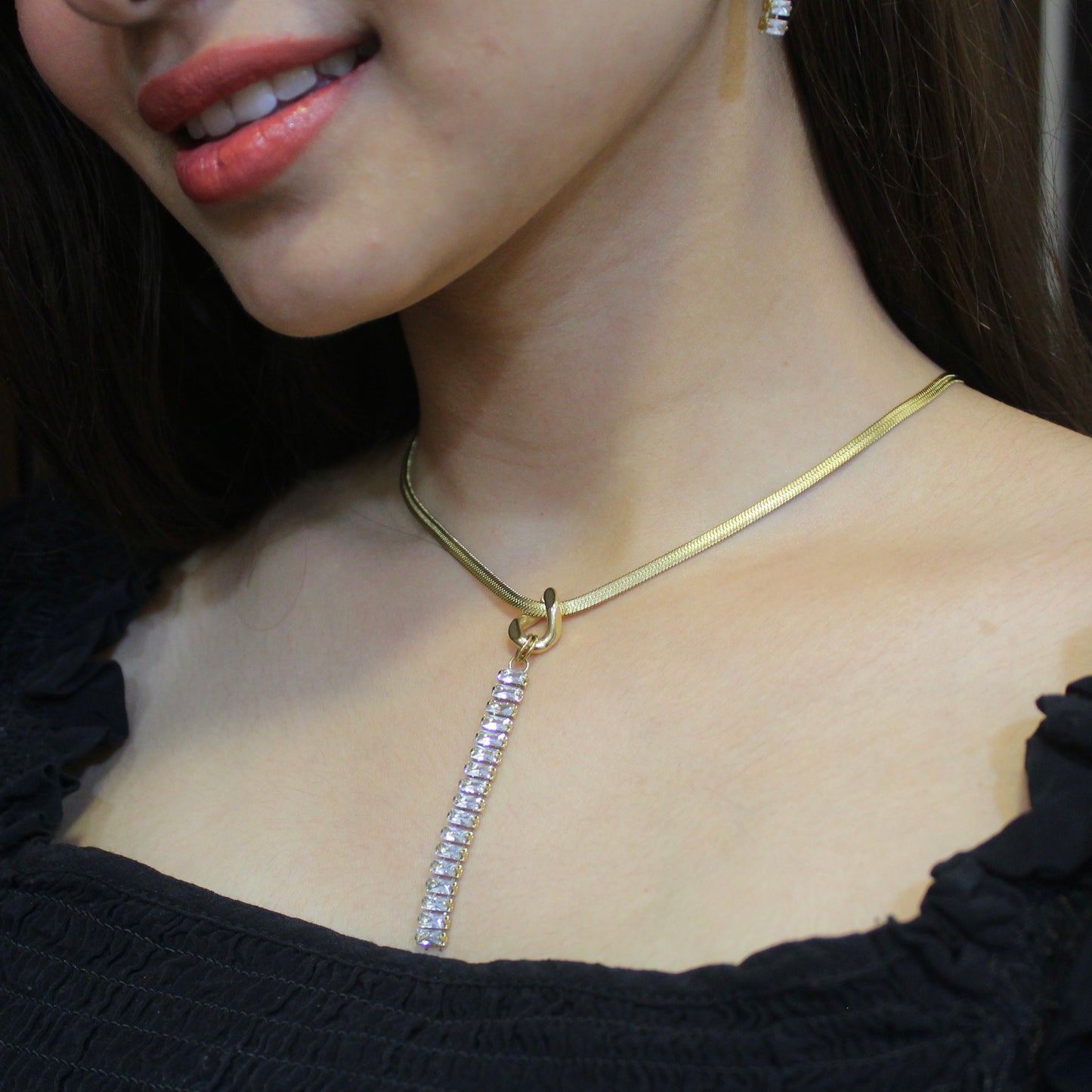 Super Stylish Golden Chains & Earrings Set