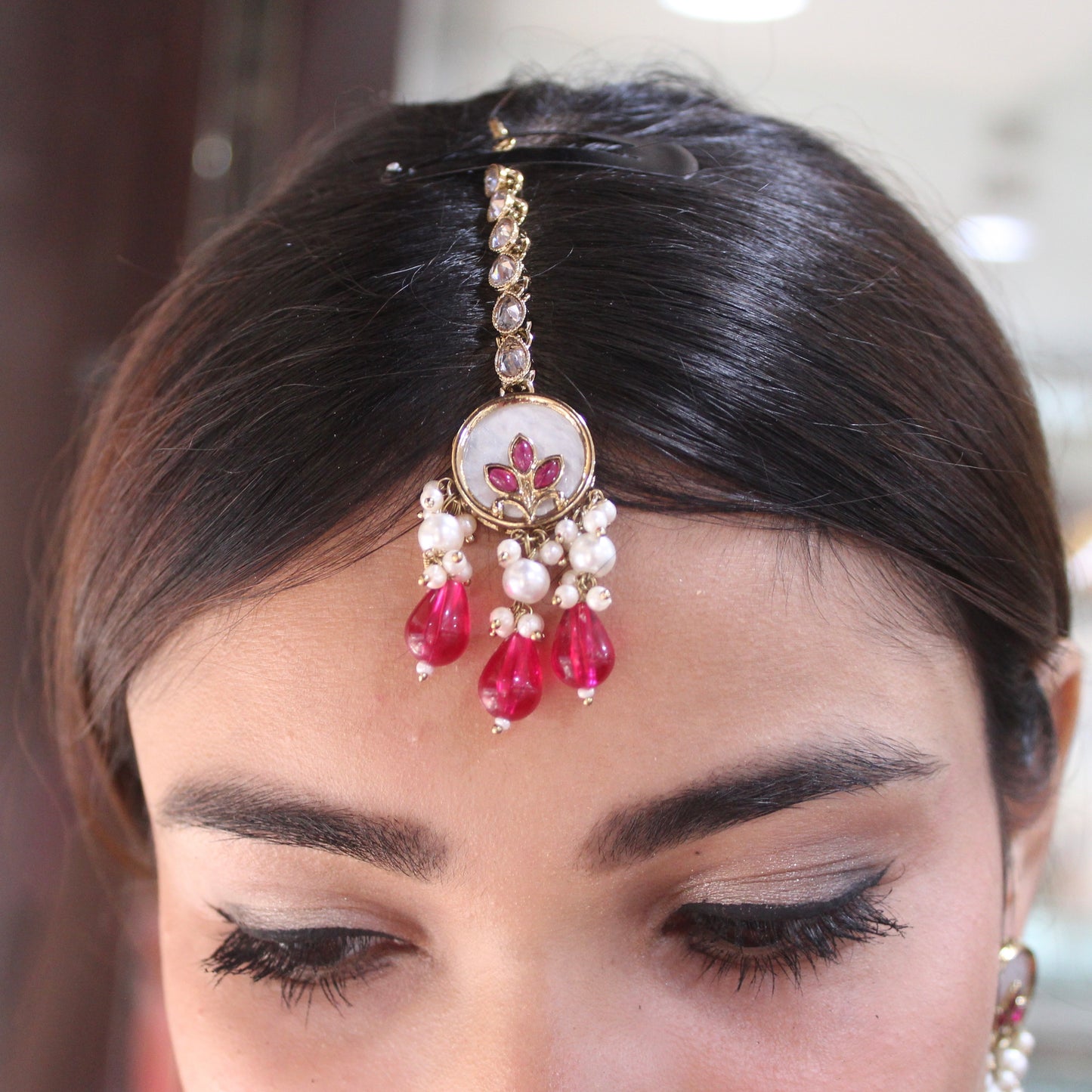 Classic Hot Pink Beautifully Carved Necklace Set