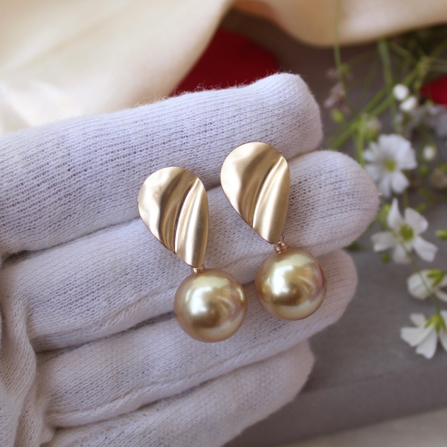 Graceful Golden Stud Earrings