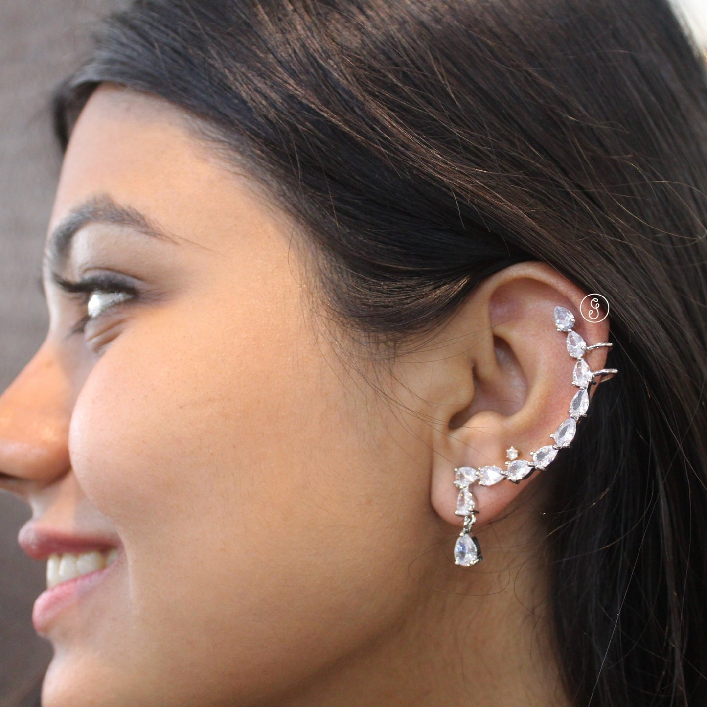 Silver Toned Aurora Drop AD Ear Cuff (Single Piece)