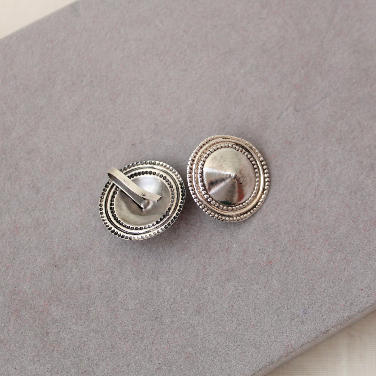 Oxidised Silver Ear Top Bugatti/Bugadi
