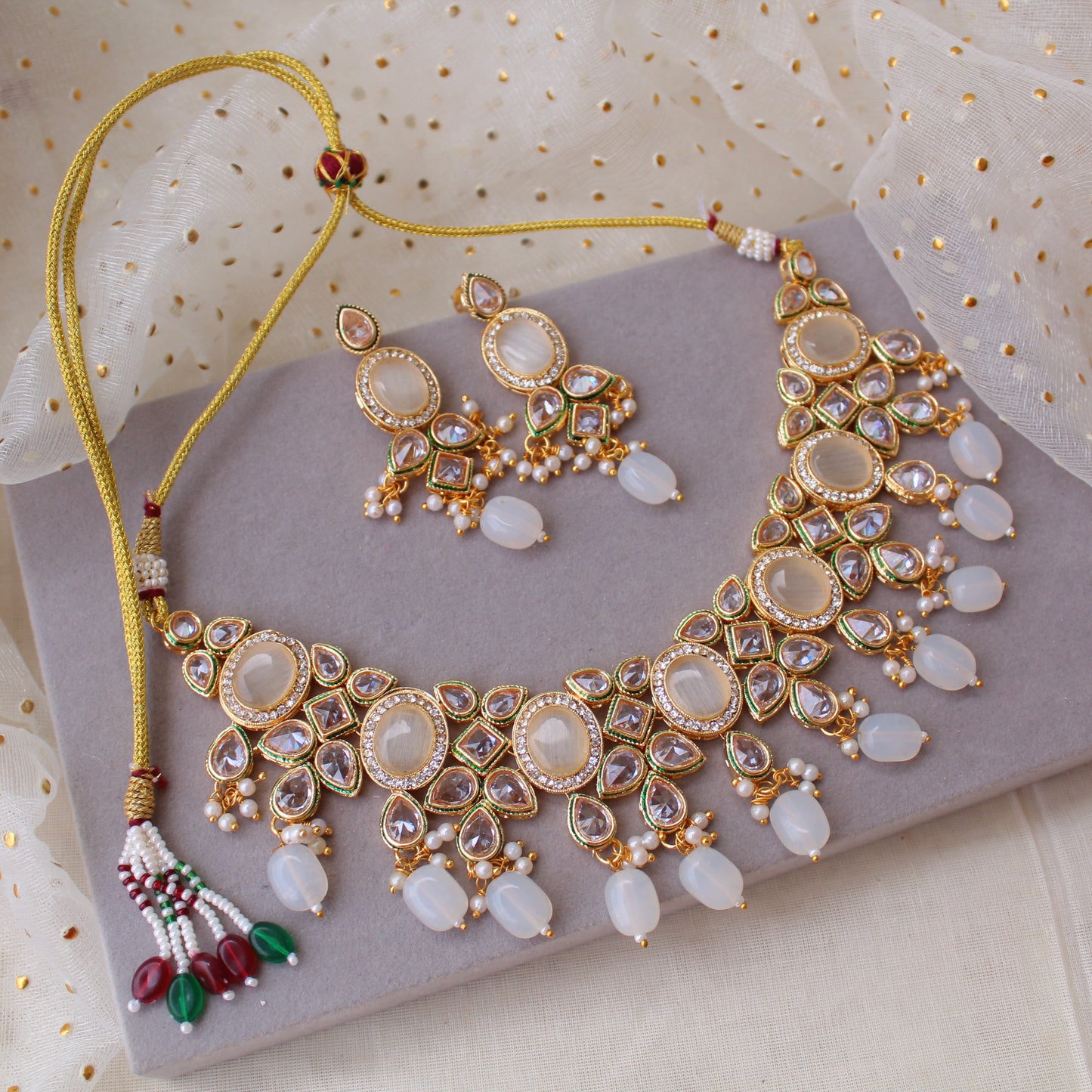 Milky White & Golden Monalisa Stones Necklace Set