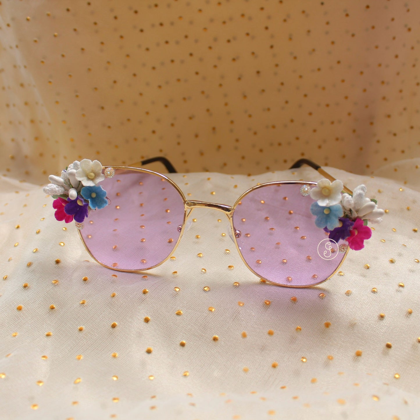 Elegant Floral Design Unisex Carnival Goggles (Random Colours)