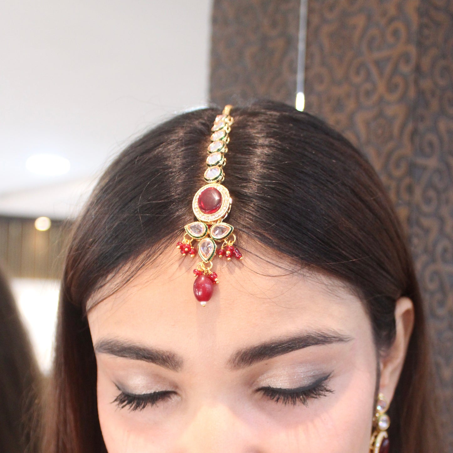 Gorgeous Red Stones Broad Necklace Set