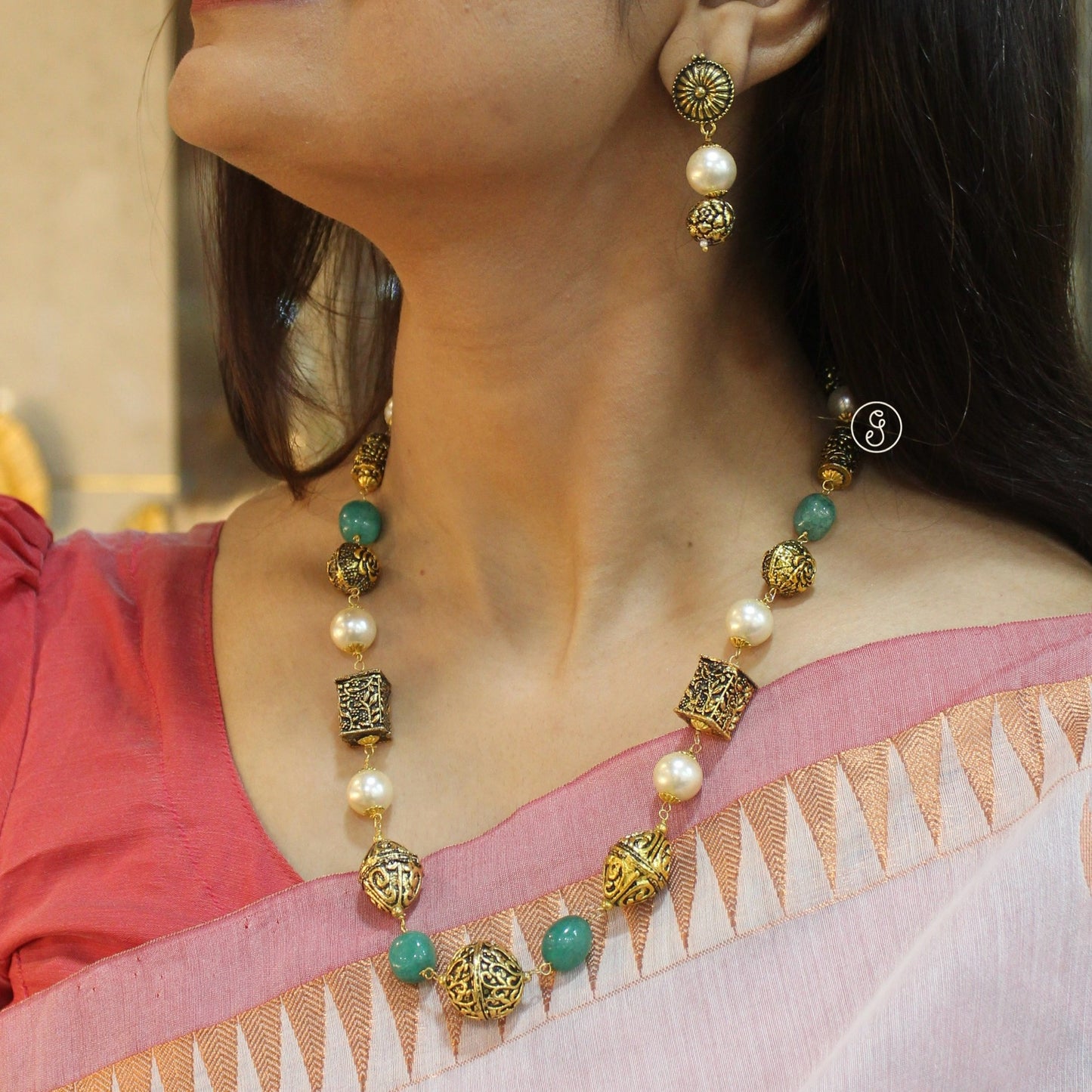 Stones, Brass Beads & Pearls Embedded Necklace Set