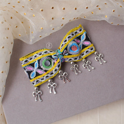 Pretty Colourful Gamthi Bow Hair Clip