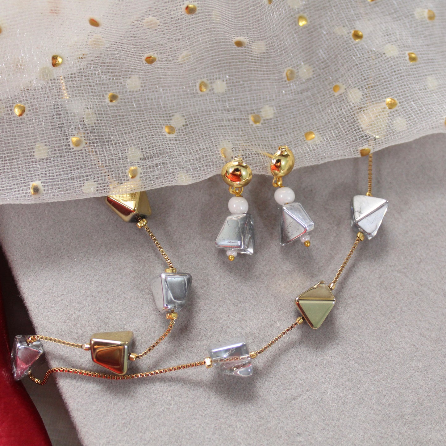 Geometric Beads Gold-Plated Chain & Earrings Set
