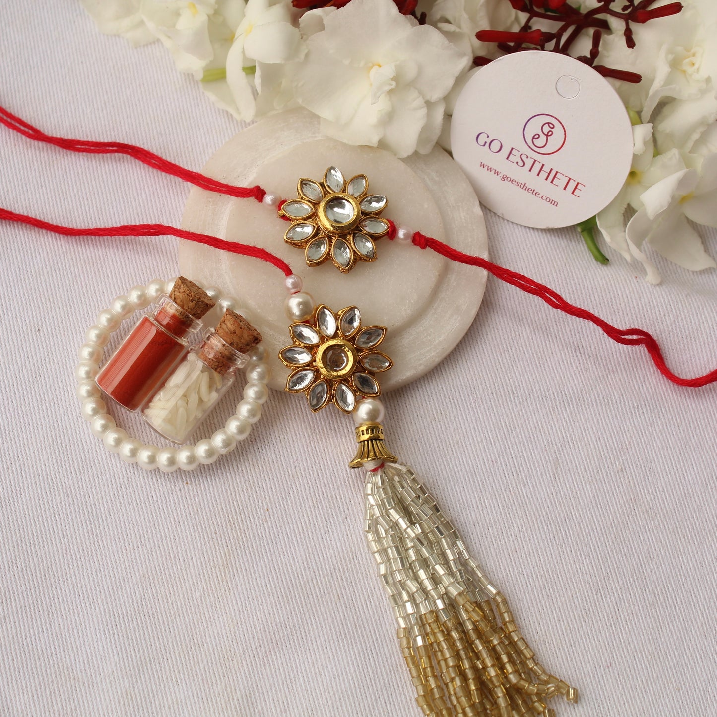 Beautiful Kundan Flower Rakhi For Bhai-Bhabhi