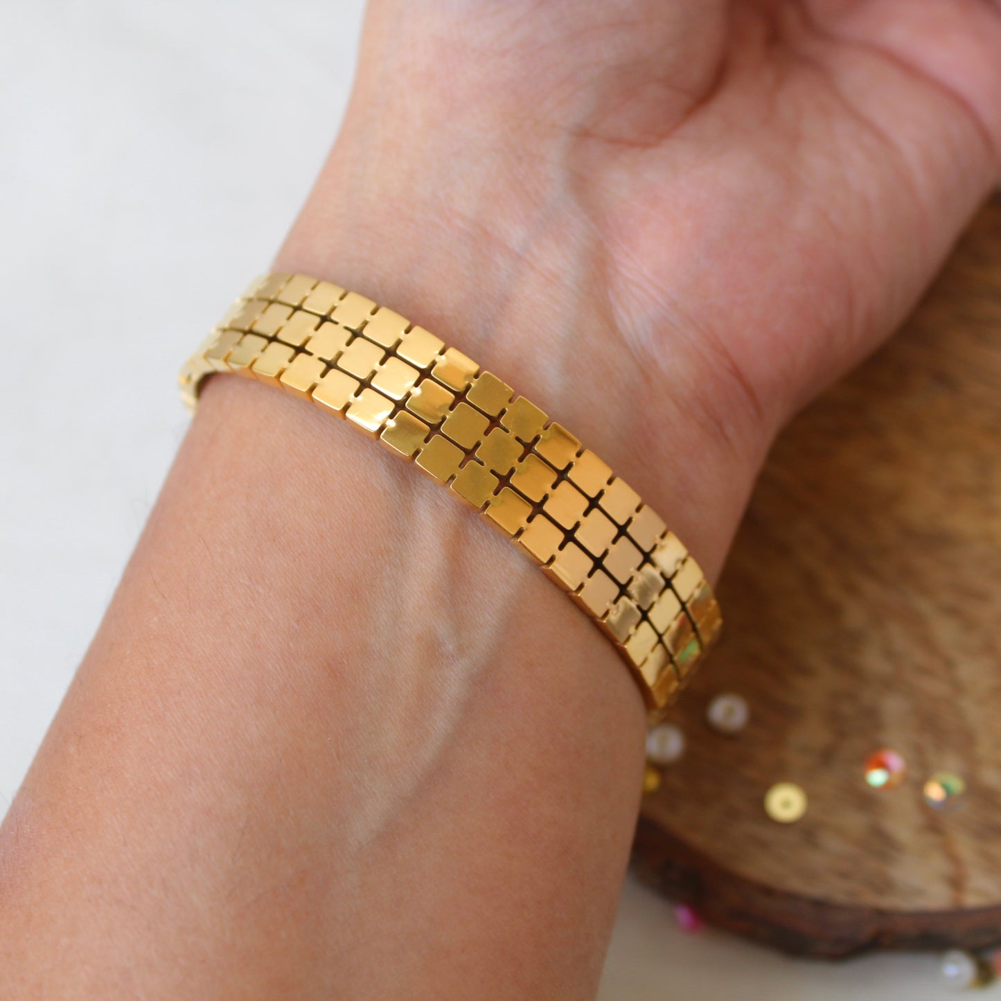 Classic Anti-Tarnish Golden Bracelet