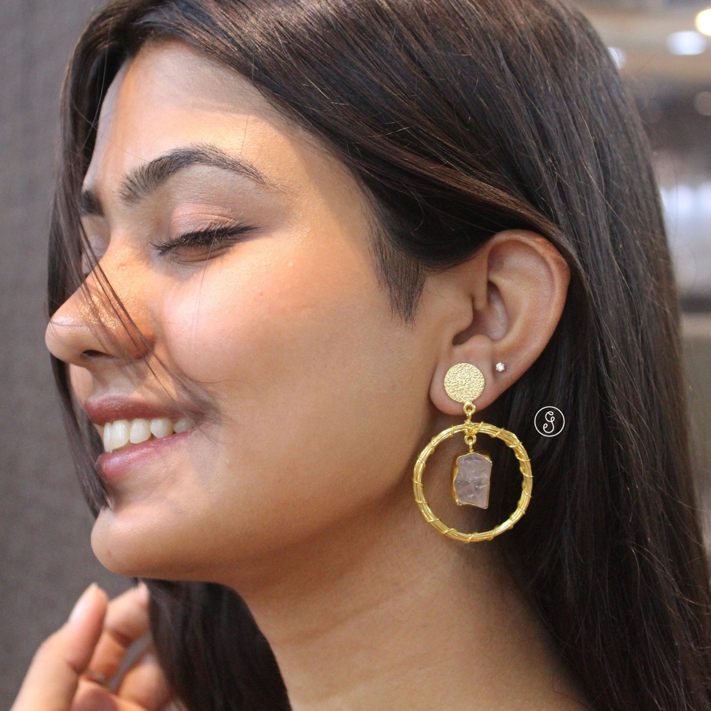 Designer Gold Toned Brass Earrings With Raw Stone