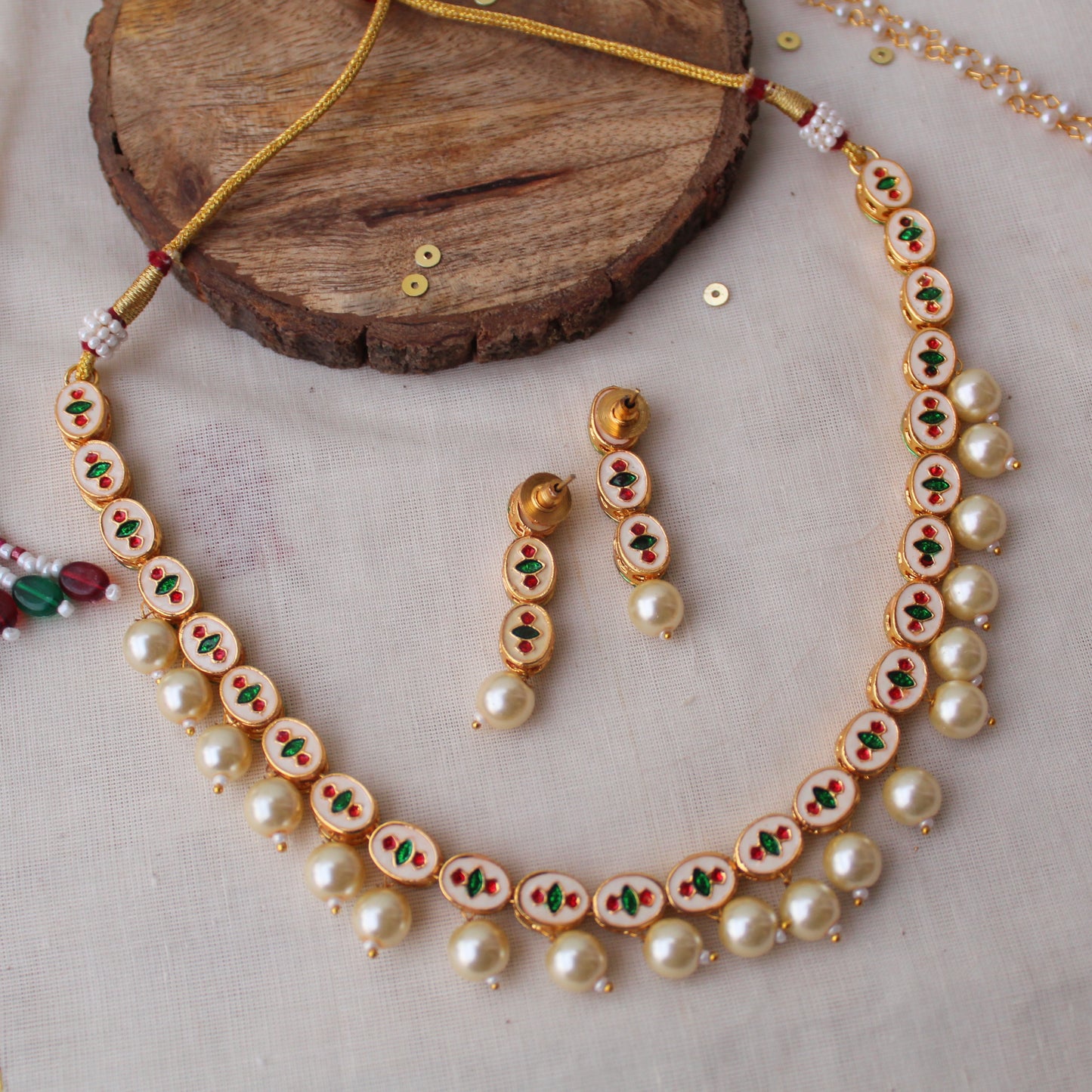 Elegant & Evergreen Sleek Kundan Necklace Set