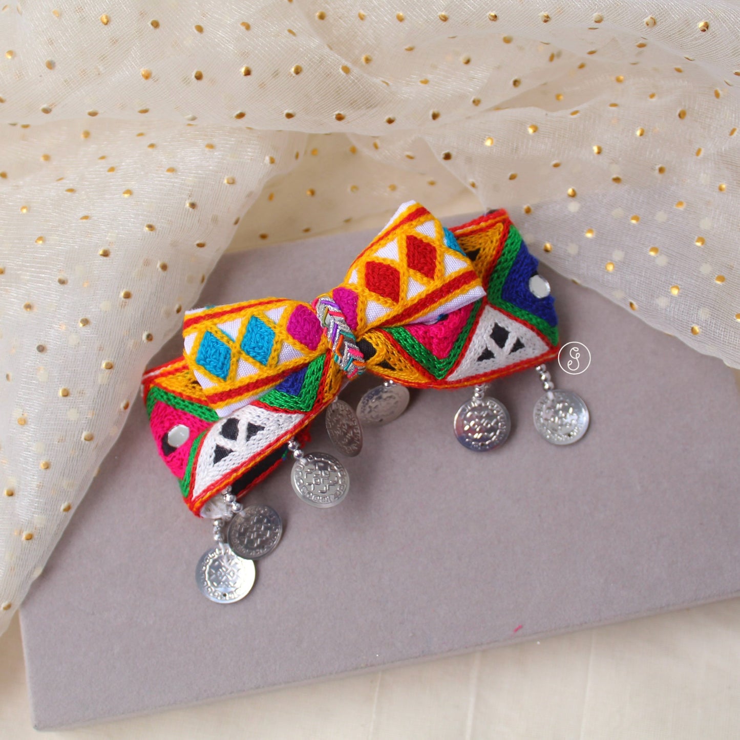 Classic & Colourful Gamthi Style Bow Hair-Clip