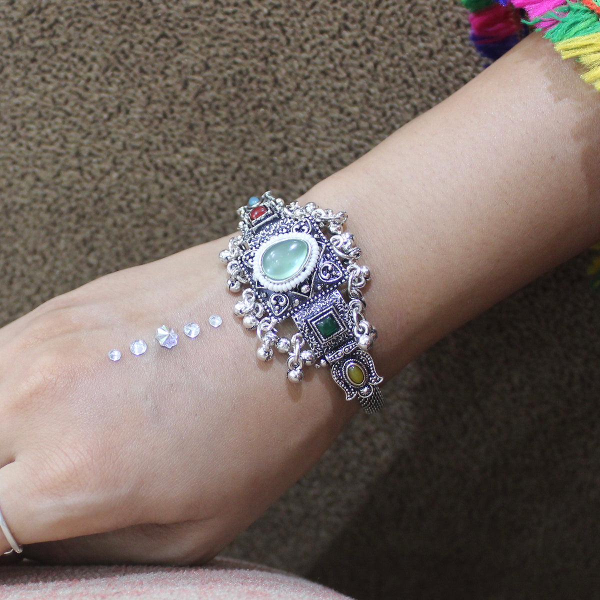Oxidized Silver Mint Green Monalisa Stone Bracelet