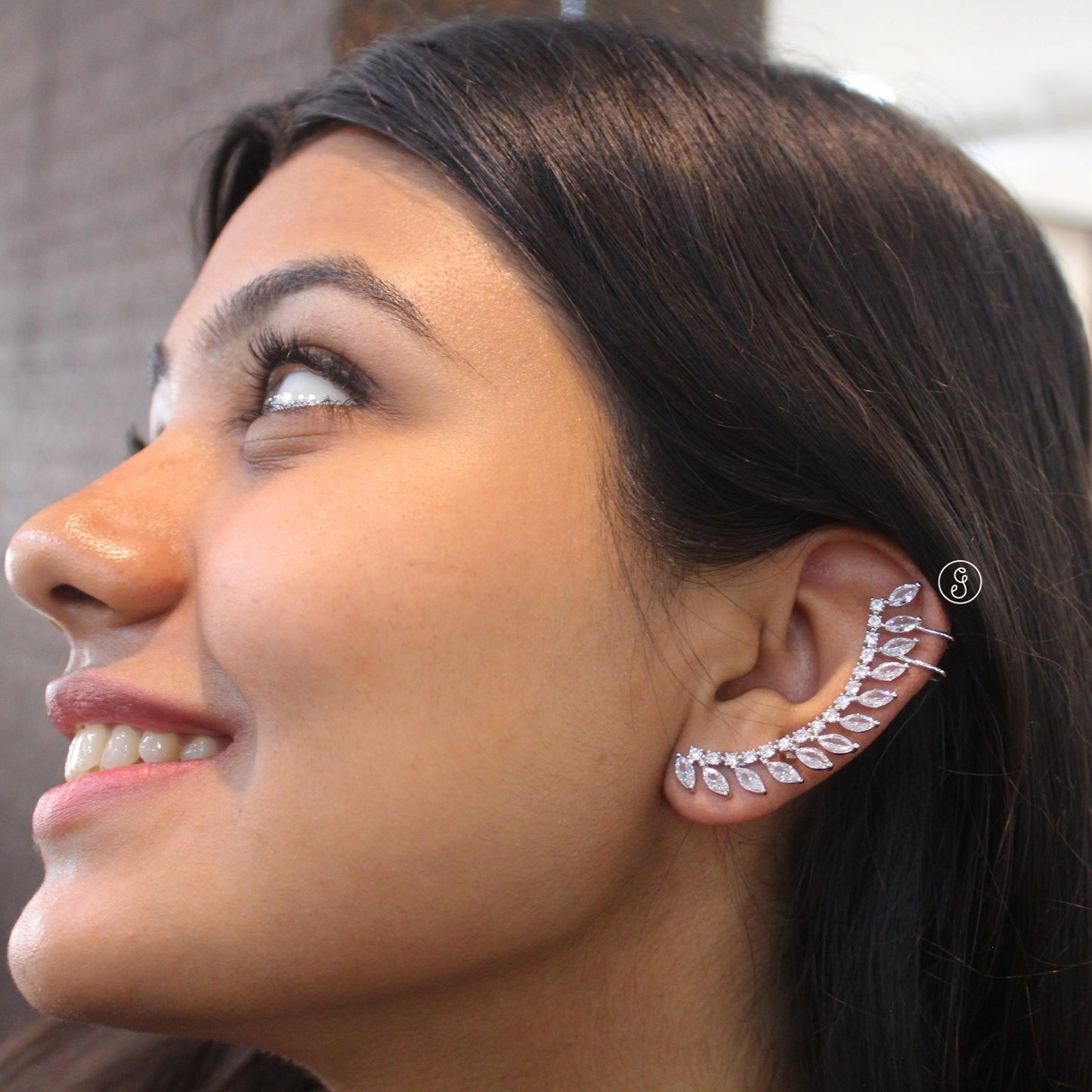 Silver Toned Celeste Leaf AD Ear-Cuff (Single Piece)