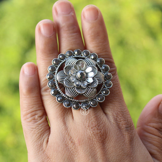 Beautiful Mirrors & Stones Work Ring