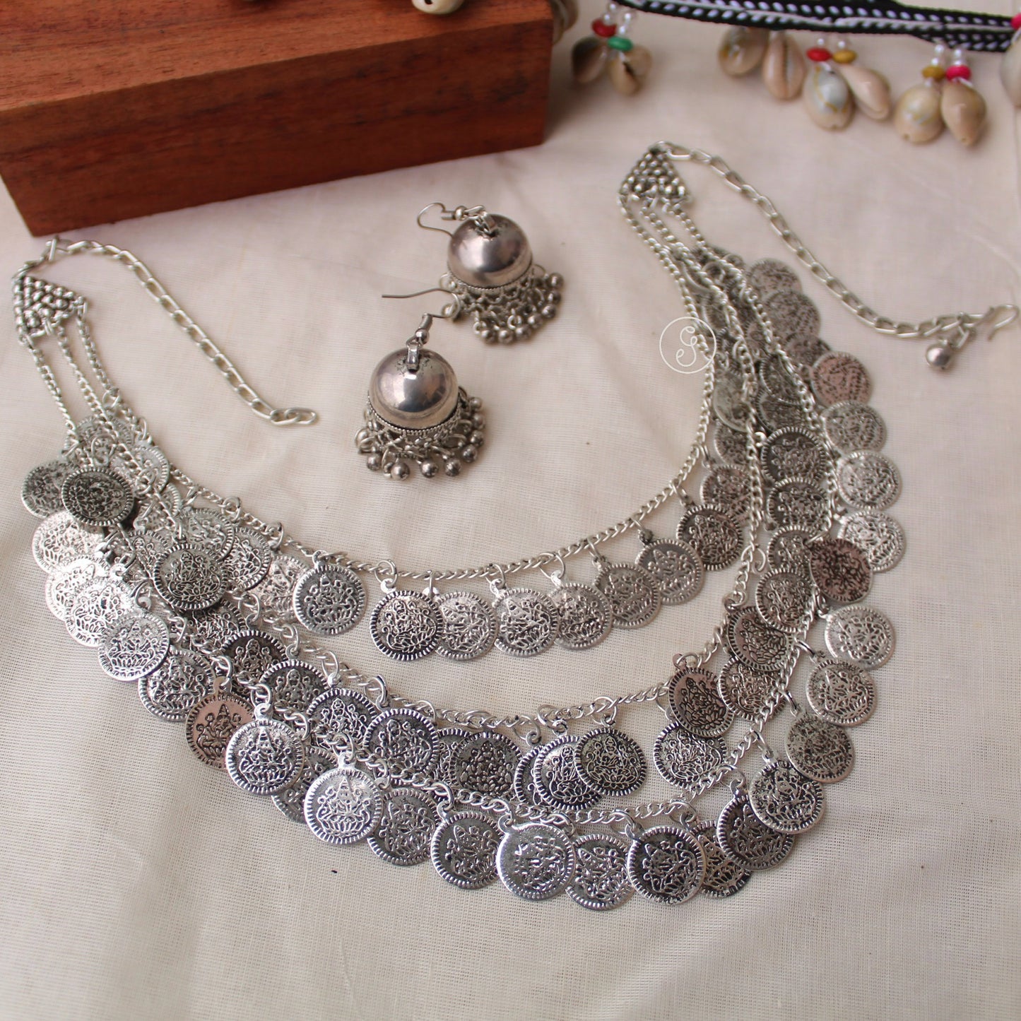 Three Layered Coins Design Necklace Set