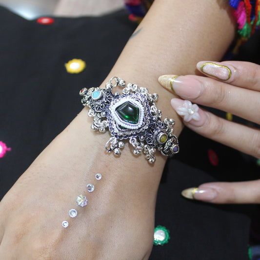 Oxidized Silver Emerald Green Ghungroo Bracelet