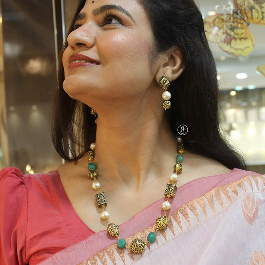Stones, Brass Beads & Pearls Embedded Necklace Set