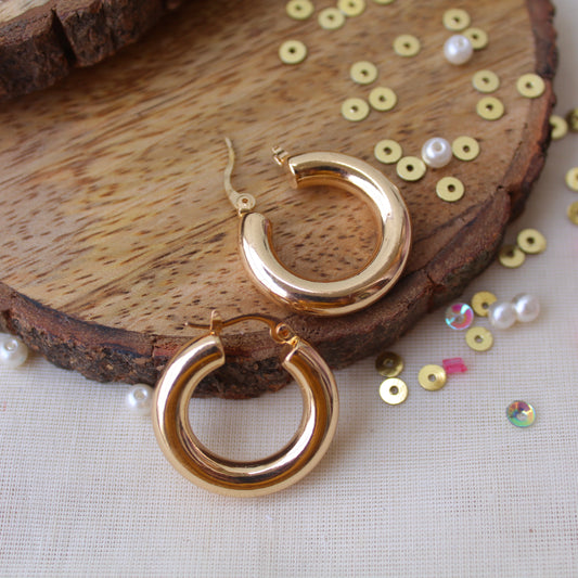 Classic Golden Anti-Tarnish Hoops Earrings