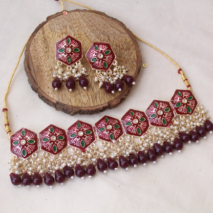 Maroon Hexagon Pattern Choker Set