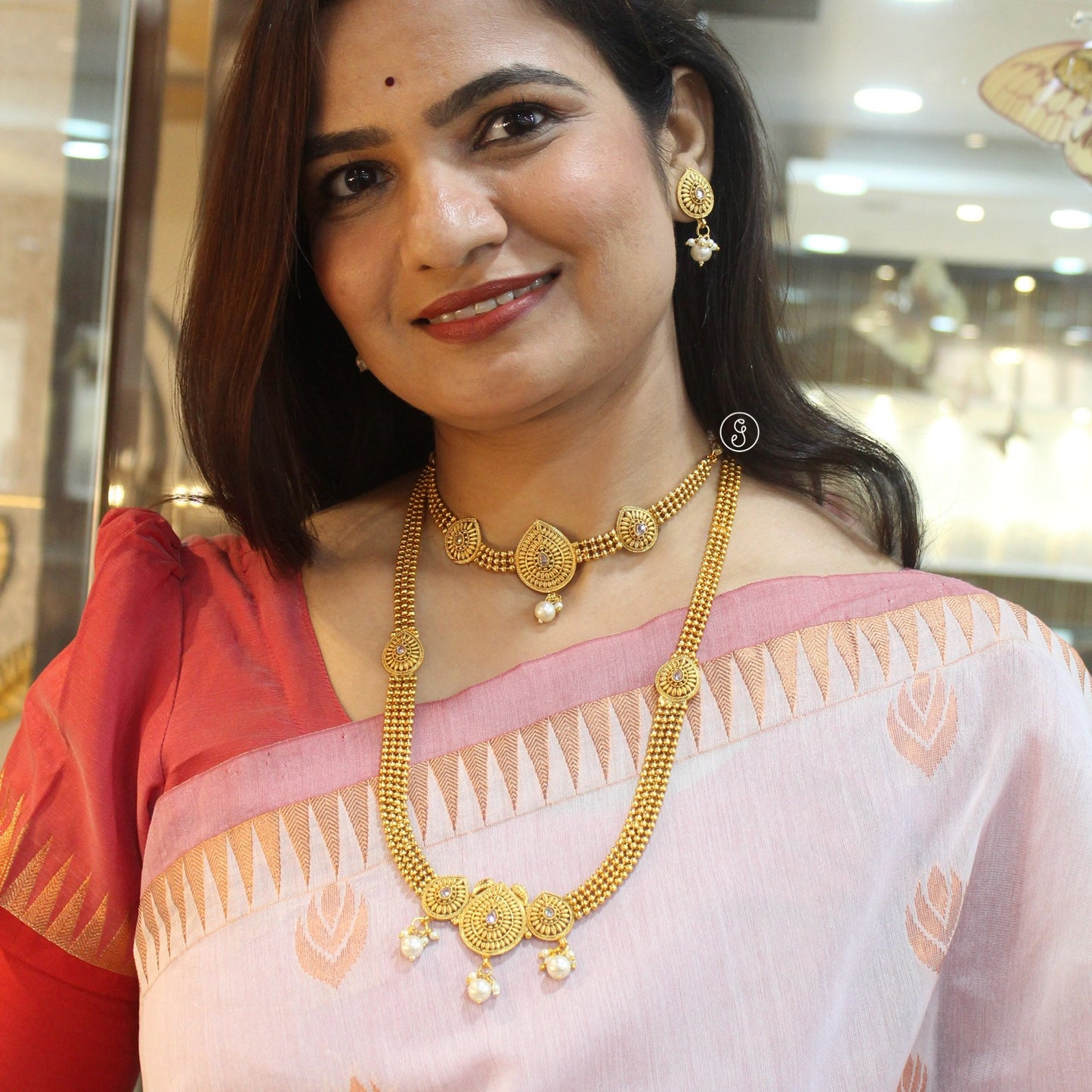 South Elegance Double Layered Necklace Set