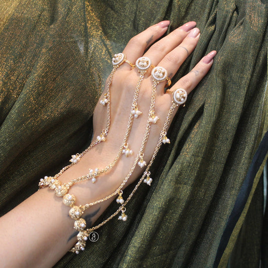 Antique Gold Kashmiri Hathful Hand Accessory (Single)