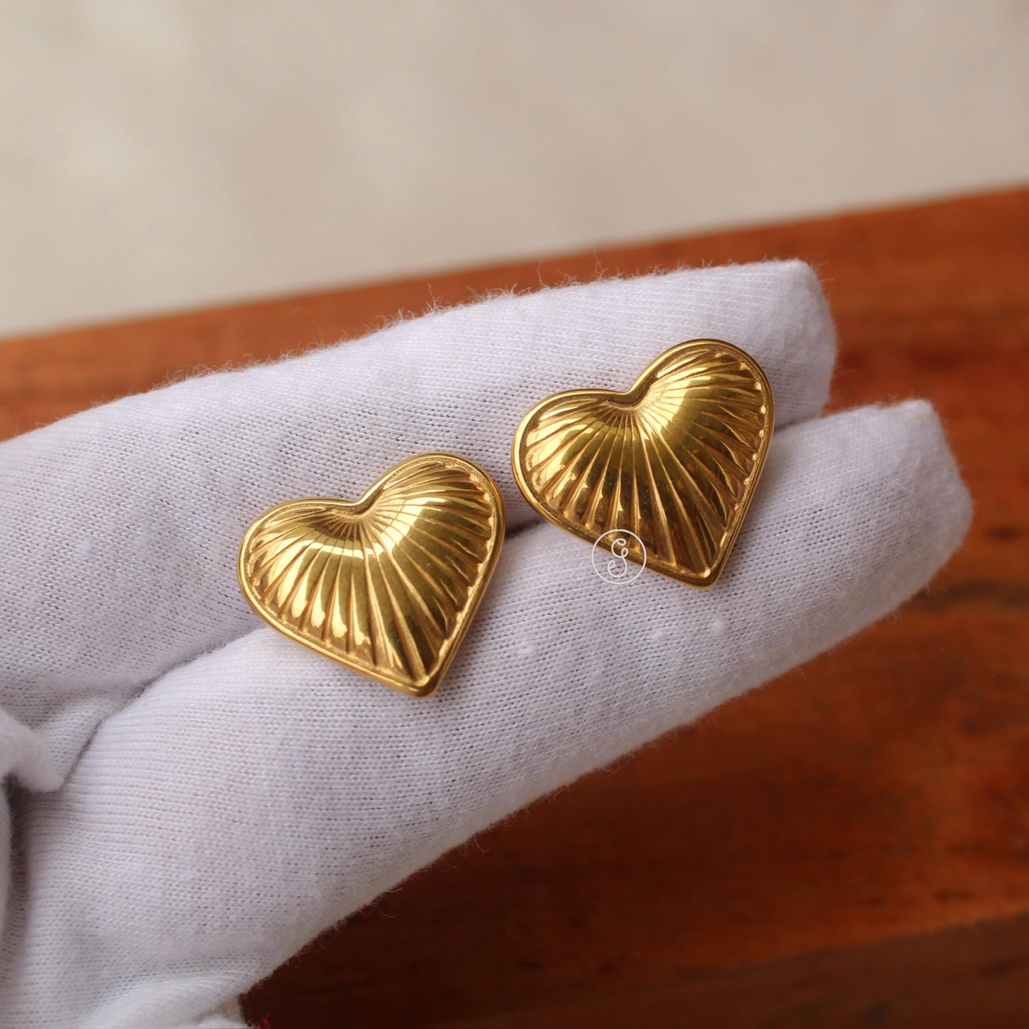 Golden Anti-Tarnish Heart Shaped Studs Earrings