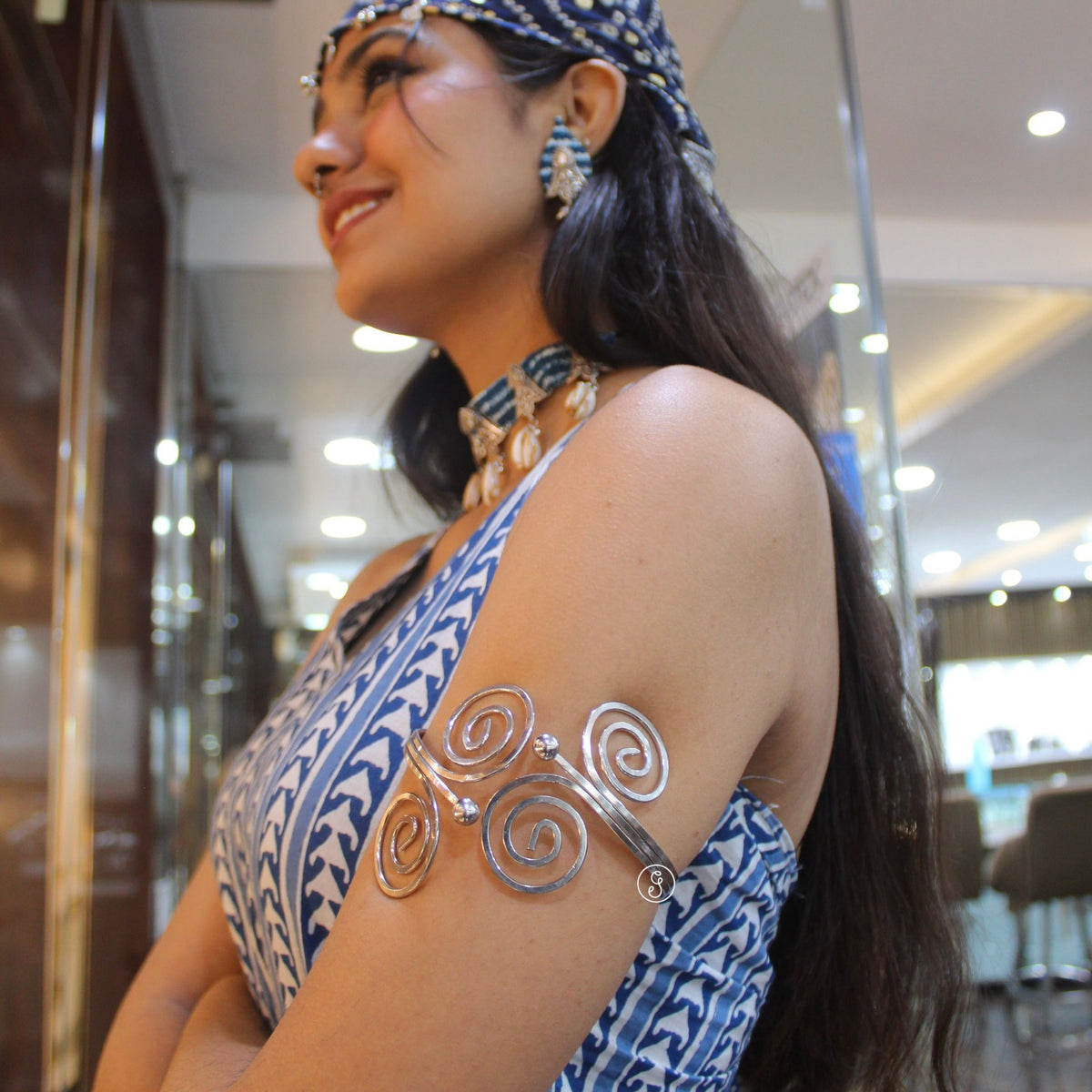 Pretty Silver Adjustable Armlet (Single)