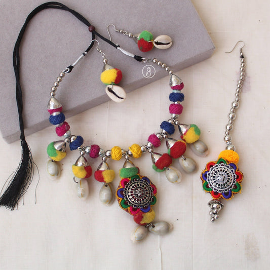 Charming Multicoloured Necklace & Tika Set