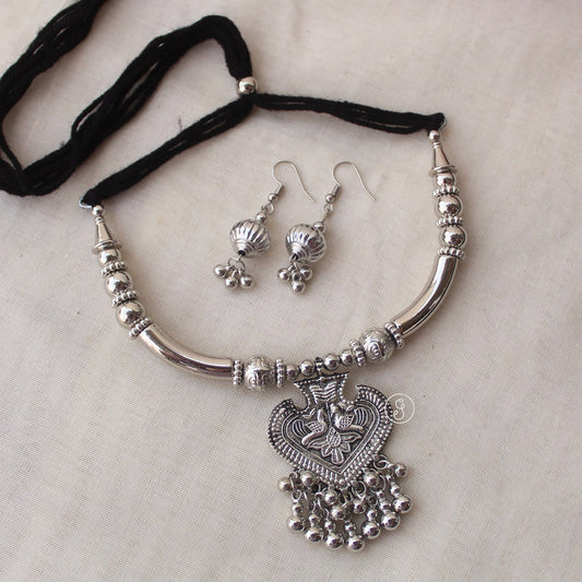 Pretty Oxidised Silver Necklace Set