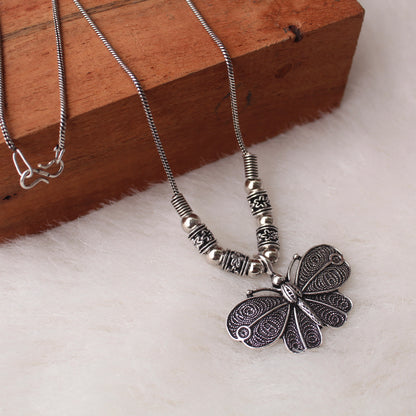 Pretty Butterfly Pendant Necklace