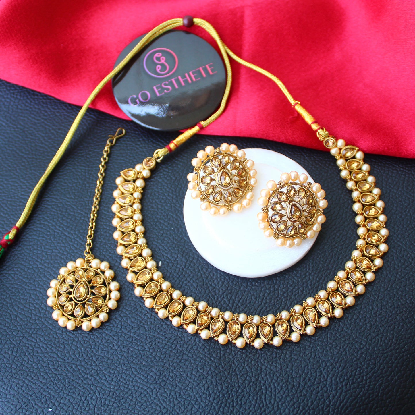 Golden Necklace Set With Maang Tika