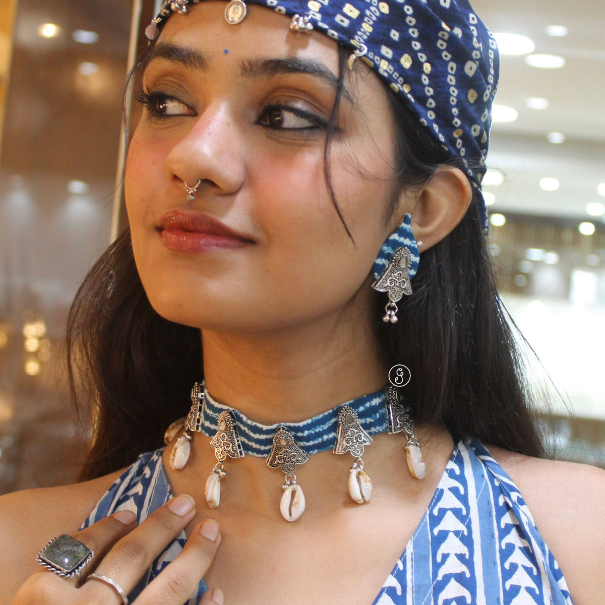 Blue Fabric Based Choker Set With Shells