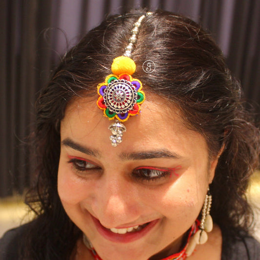 Beautiful flower Design Gamthi Maang Tika