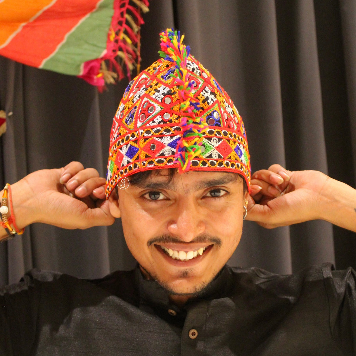 Vibrant Colour Gamthi Unisex Navratri Topi (Random Patterns)
