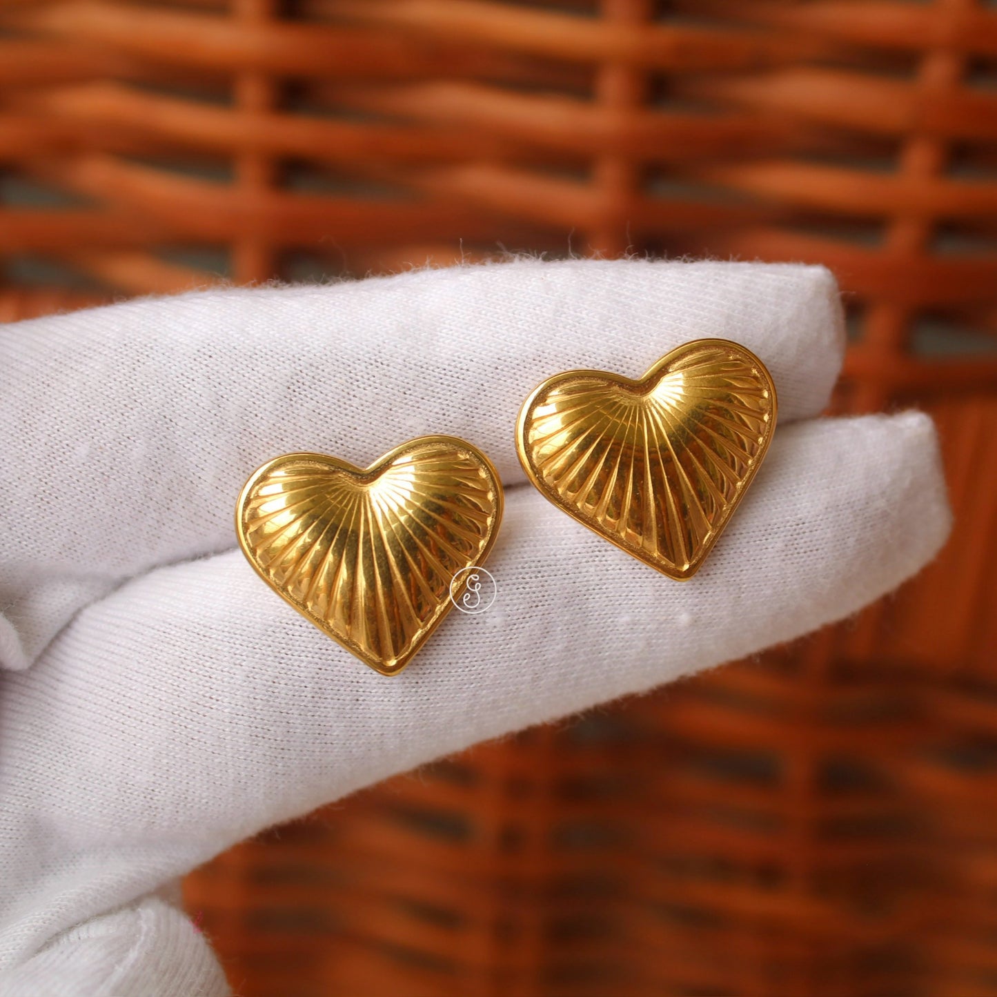 Golden Anti-Tarnish Heart Shaped Studs Earrings