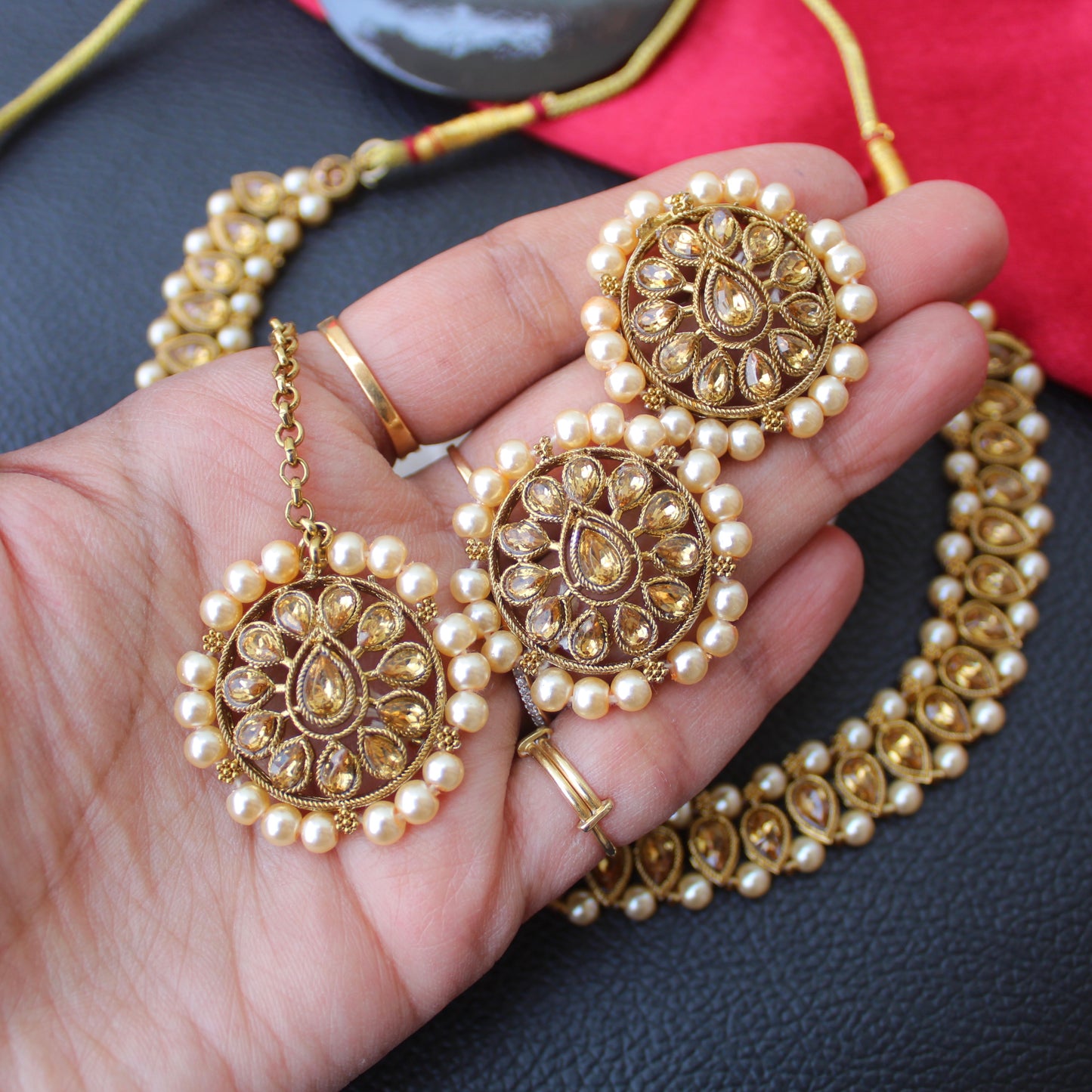 Golden Necklace Set With Maang Tika