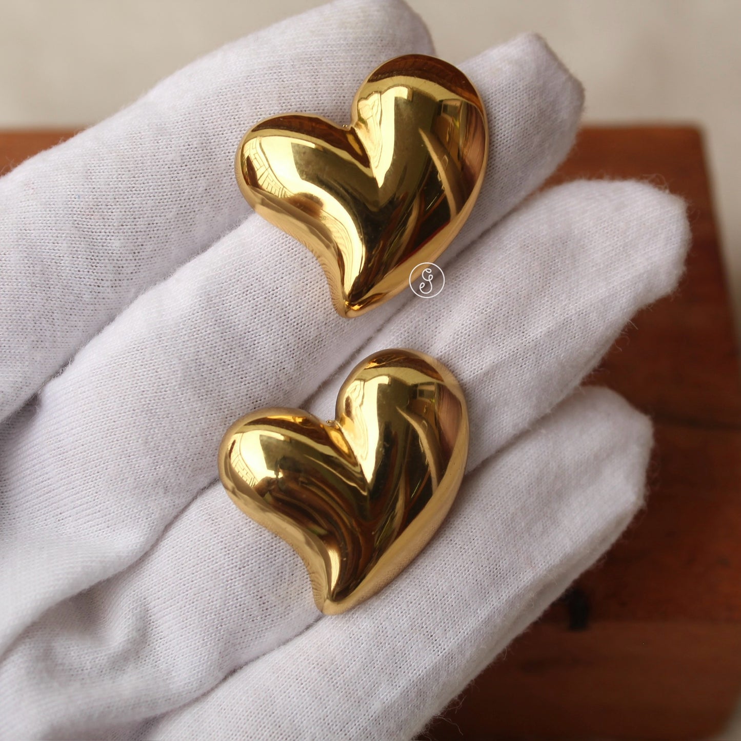 Golden Anti-Tarnish SS Hearts Studs Earrings