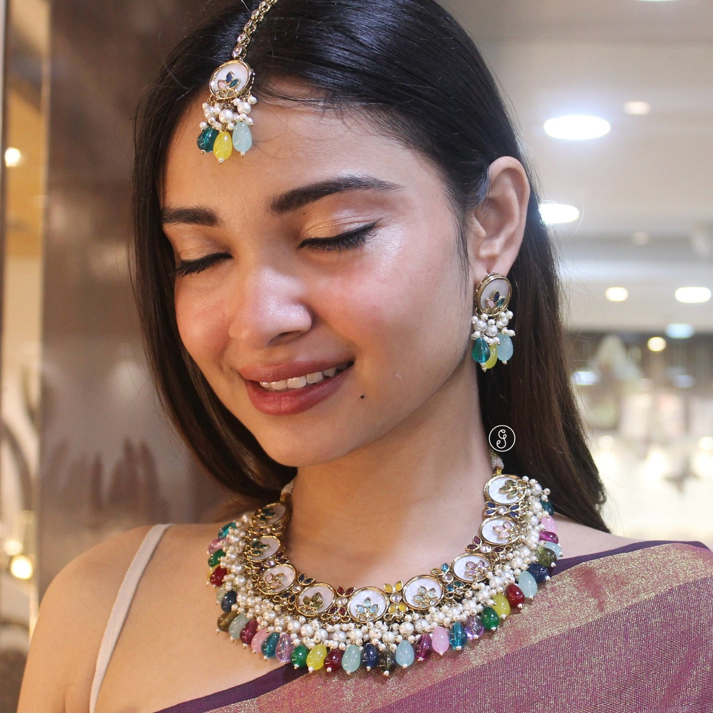 Classic Multicoloured Necklace Set With Tika