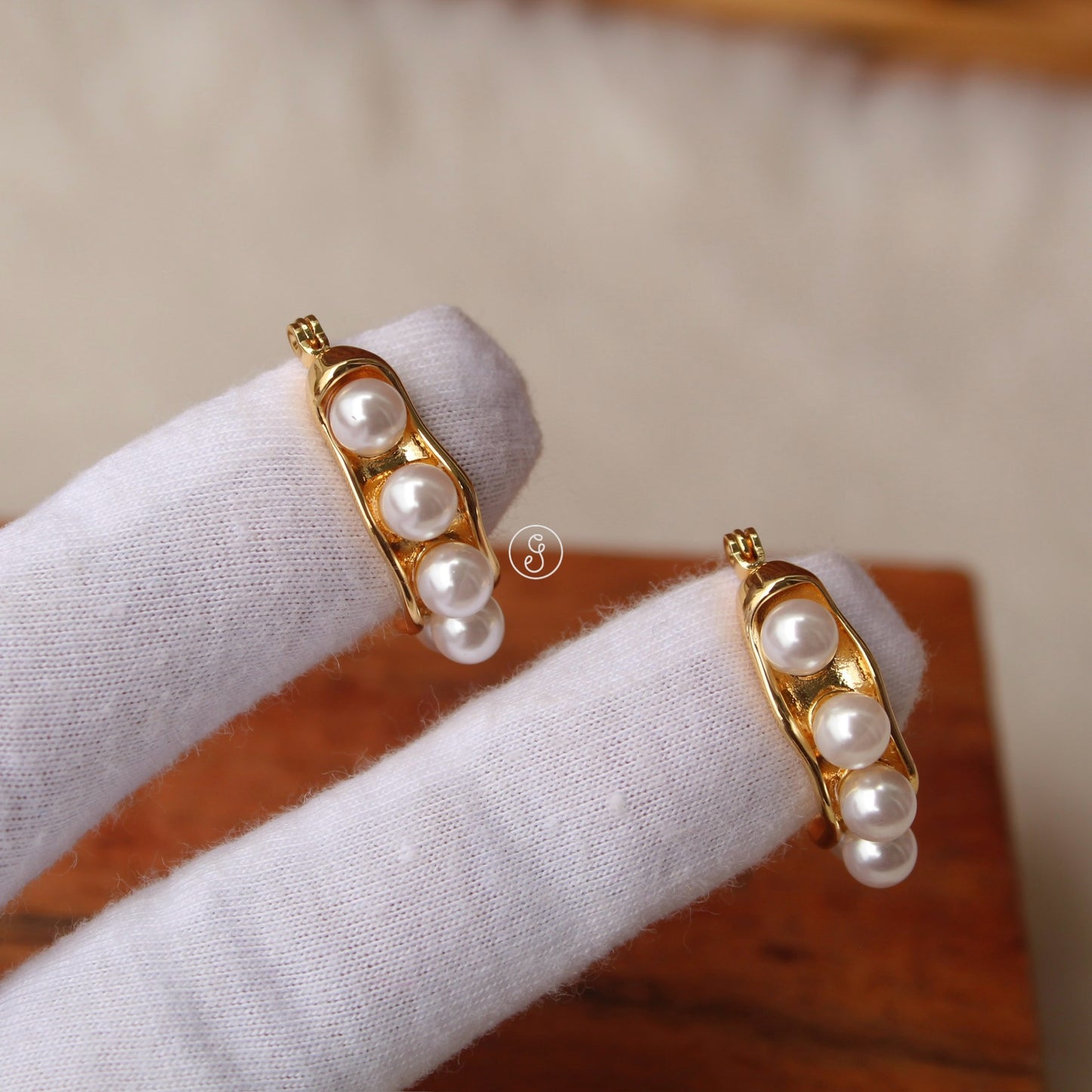 Golden Pearls Work Anti-Tarnish Hoops