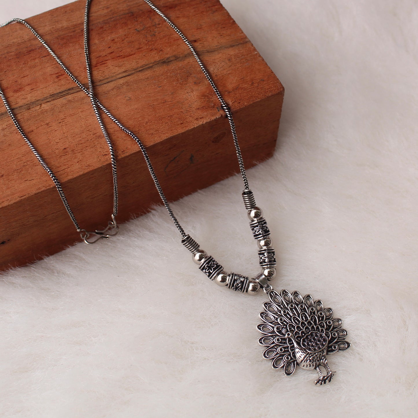 Pretty Peacock Design Chain-Pendant