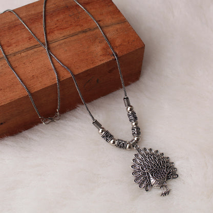 Pretty Peacock Design Chain-Pendant