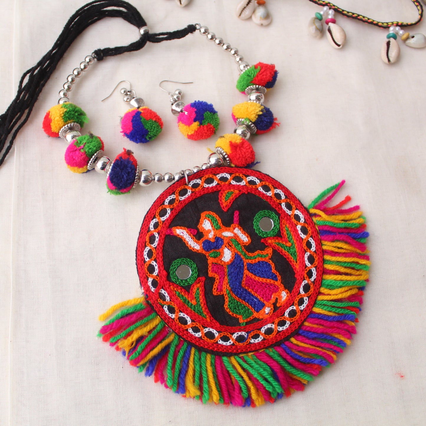 Traditional Gamthi Embroidered Necklace Set