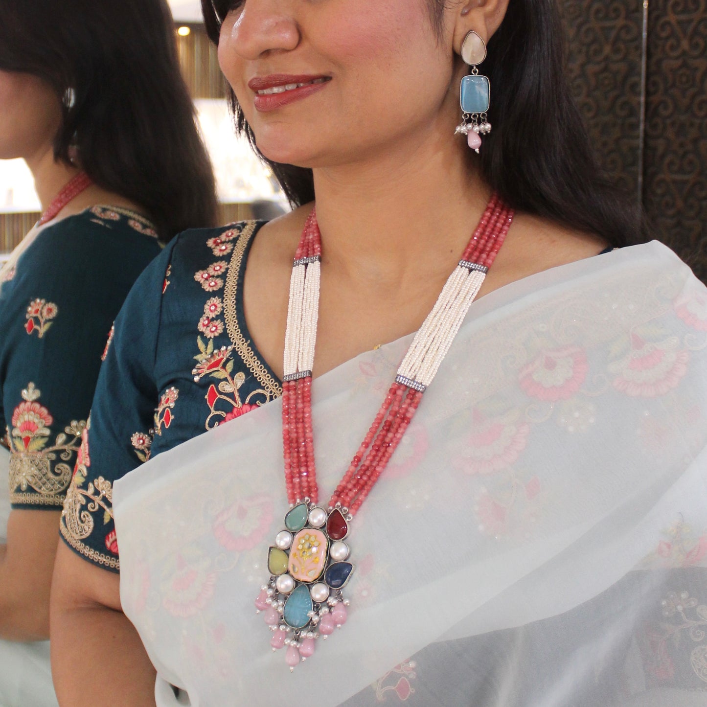 Classic Multi-Stones Embedded Necklace Set