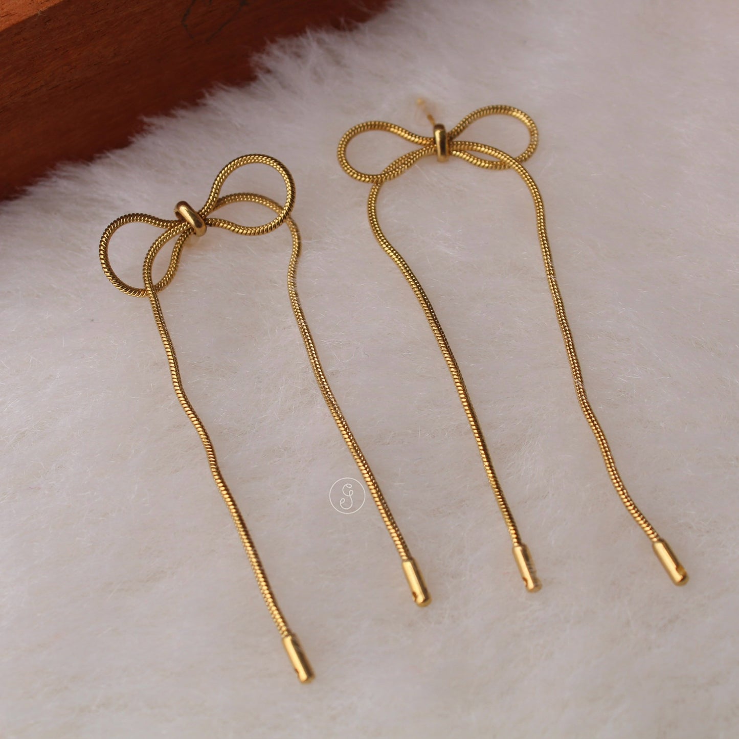 Long Yet Light-Weight Bow Design  Earrings